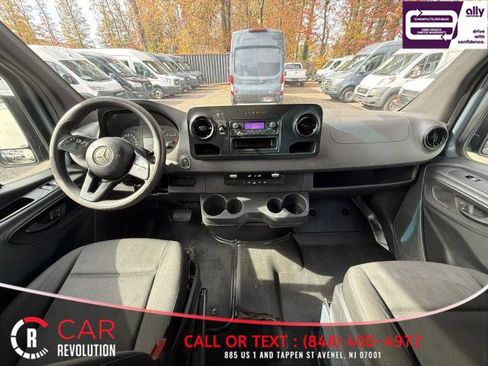 Used 2019 Mercedes-Benz Sprinter 170 image 12