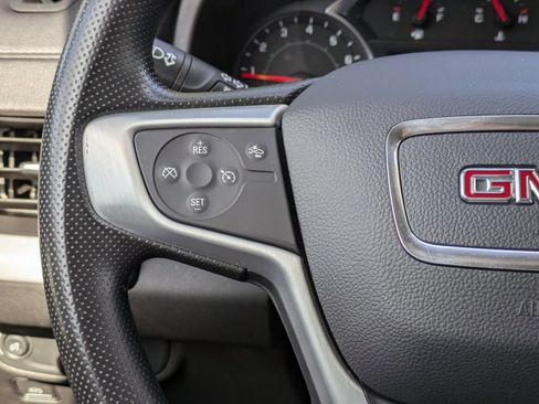 Used 2023 GMC Terrain SLE FWD image 24