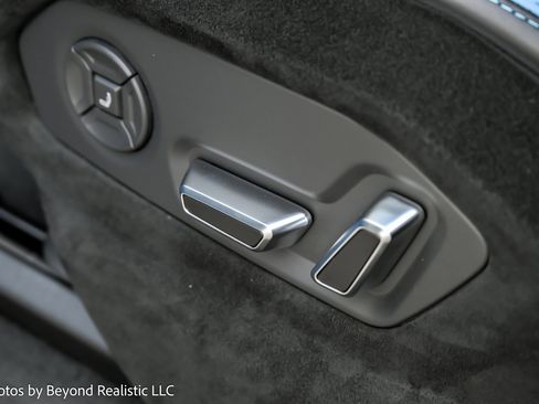 Used 2024 Lamborghini Urus Performante image 33