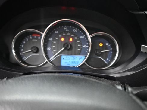 Used 2016 Toyota Corolla L FWD image 26