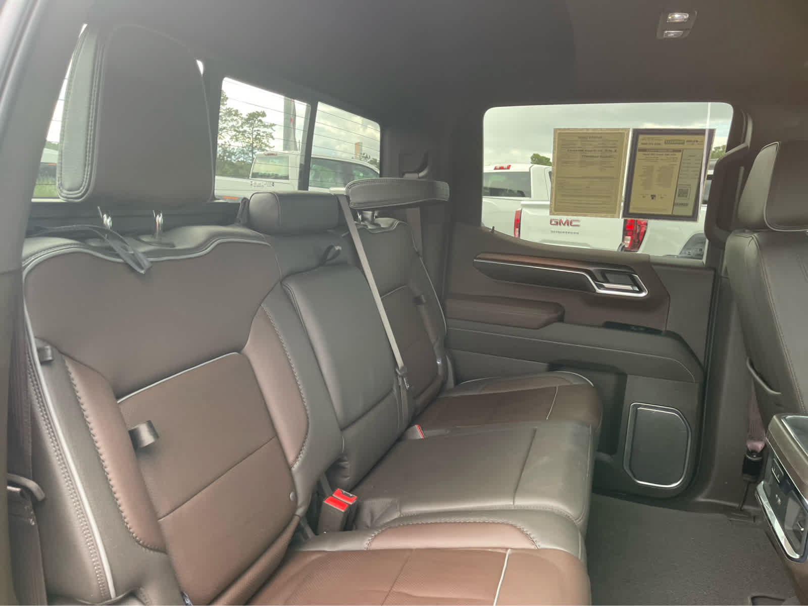 Used 2024 GMC Sierra 1500 Denali AWD/4WD image 23