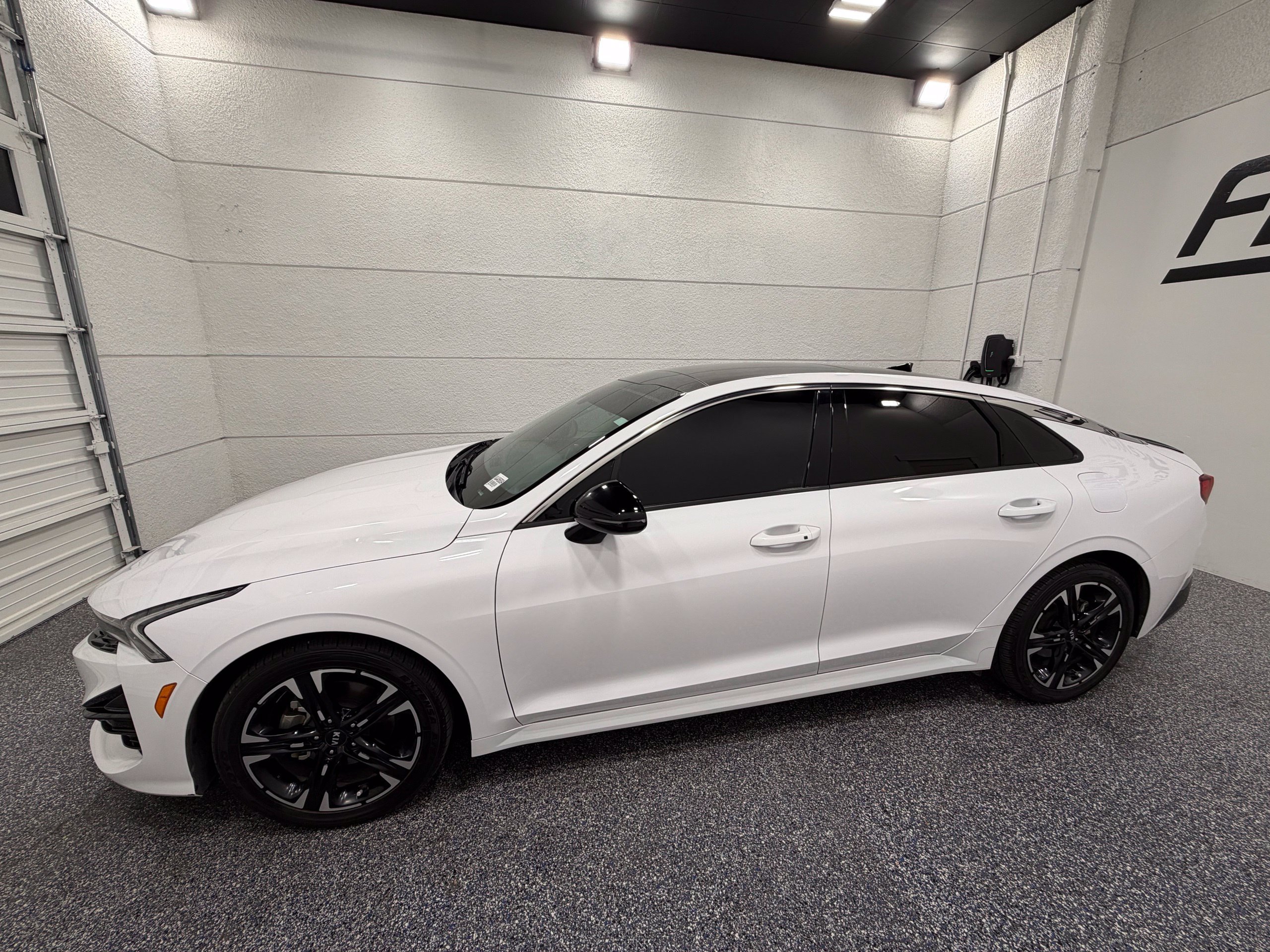 Used 2021 Kia K5 GT-Line w/ GT-Line FWD Premium Package image 2