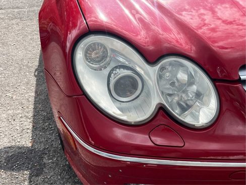 Used 2005 Mercedes-Benz CLK 320 Cabriolet image 9