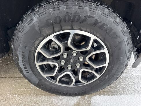 Certified 2022 Ford F150 XLT w/ Equipment Group 302A High image 22