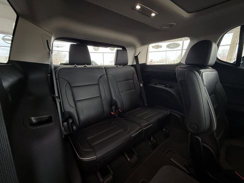 Used 2022 GMC Acadia Denali w/ Denali Ultimate Package FWD image 33