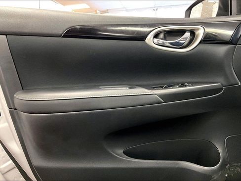 Used 2019 Nissan Sentra SV image 22