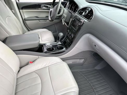 Used 2015 Buick Enclave Leather FWD image 6