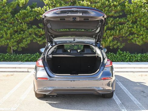 Used 2022 Honda Civic EX-L image 10