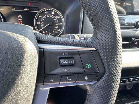 New 2025 Mitsubishi Outlander SE image 20