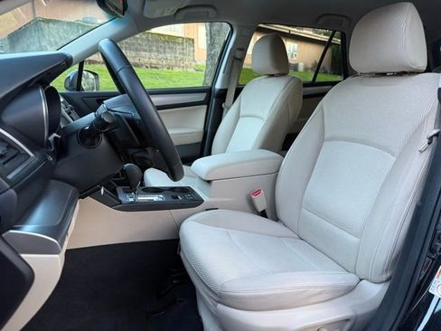 Used 2016 Subaru Outback 2.5i Premium image 10
