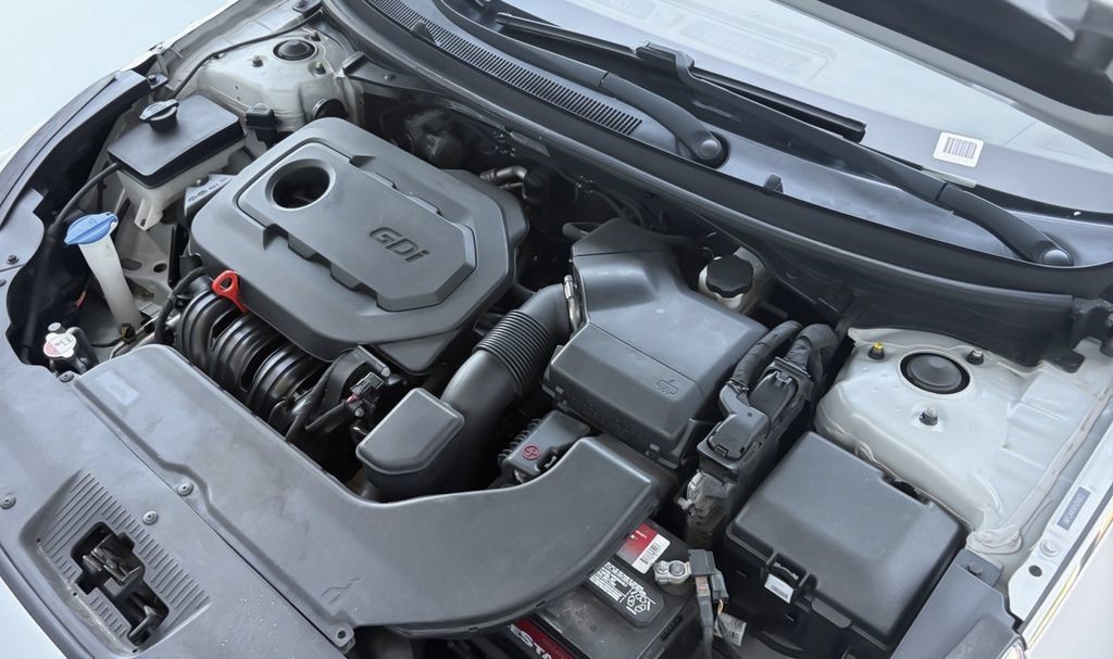 Used 2015 Hyundai Sonata Sport w/ Option Group 03 FWD image 28
