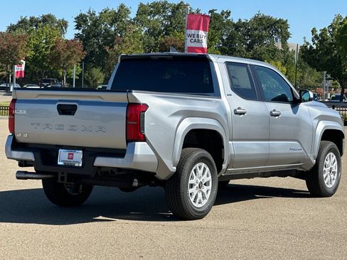 New 2026 Toyota Tacoma SR5 AWD/4WD image 4