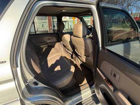 Used 2000 Toyota 4Runner Limited image 15