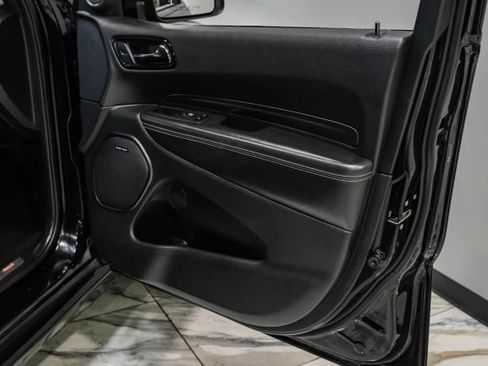 Used 2022 Dodge Durango SRT w/ Technology Group AWD/4WD image 40