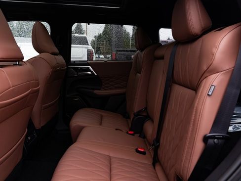 New 2026 Mitsubishi Outlander SEL image 22