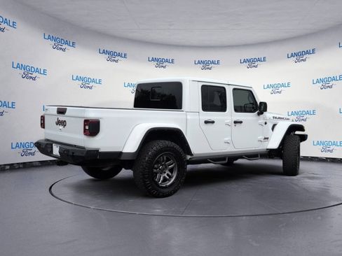 Used 2021 Jeep Gladiator Rubicon AWD/4WD image 4