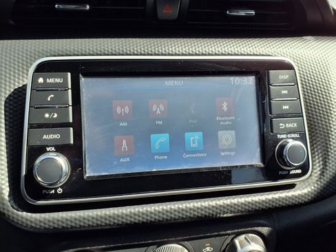Used 2022 Nissan Kicks S FWD image 6