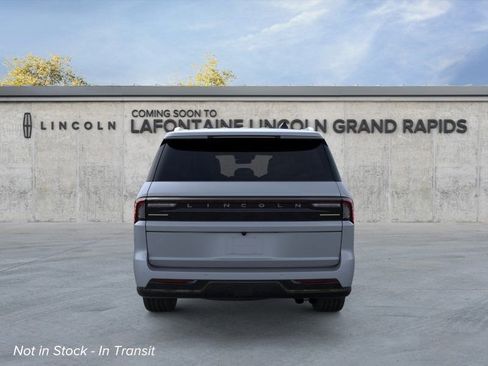 New 2026 Lincoln Navigator L Reserve AWD/4WD image 5