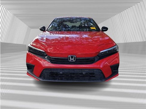 Used 2023 Honda Civic Sport image 2