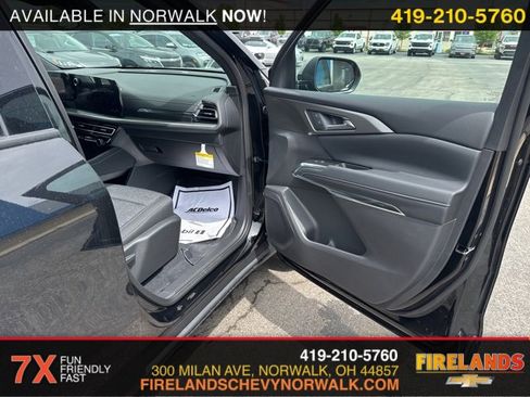 New 2025 Chevrolet Traverse LT w/ Driver Confidence Package image 48