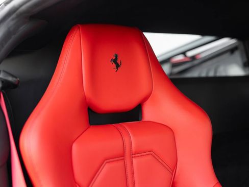 Used 2017 Ferrari 488 GTB RWD image 24