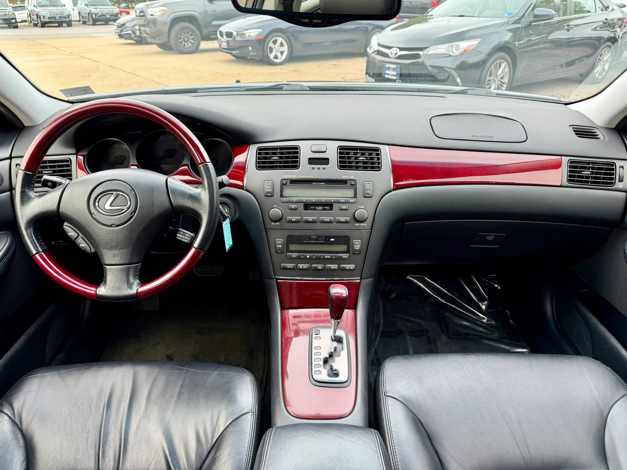 Used 2004 Lexus ES 330 FWD image 12