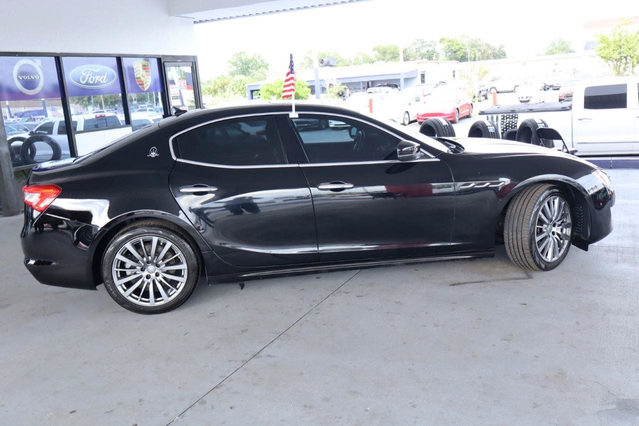 Used 2018 Maserati Ghibli RWD image 4
