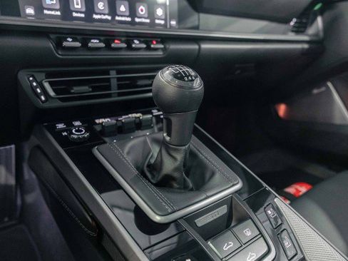 Used 2022 Porsche 911 Carrera S image 24