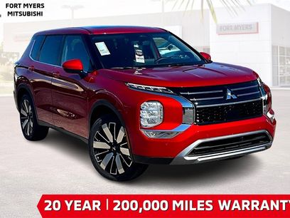 New 2025 Mitsubishi Outlander SE