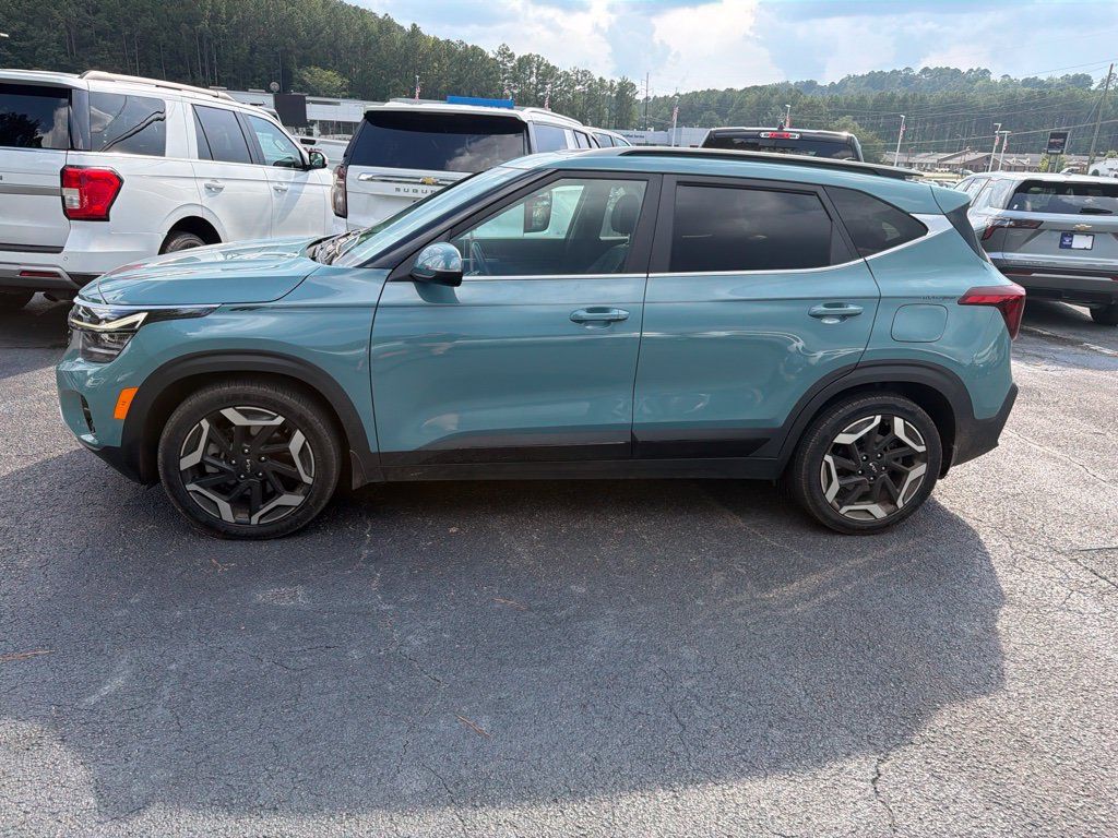 Used 2024 Kia Seltos SX w/ SX Sunroof Package AWD/4WD image 2