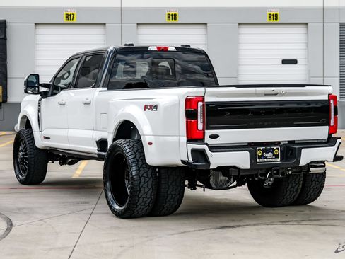 Used 2026 Ford F450 Platinum w/ Platinum Plus Package AWD/4WD image 11