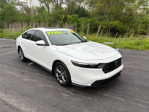 Used 2024 Honda Accord EX image 8