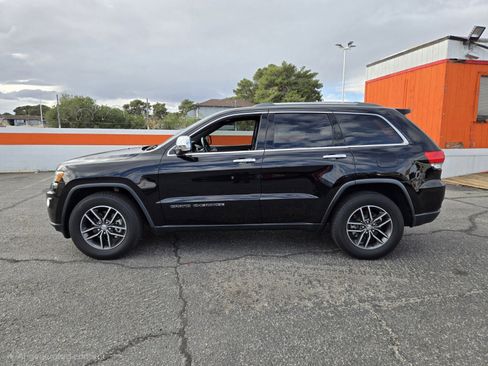 Used 2018 Jeep Grand Cherokee Limited image 2