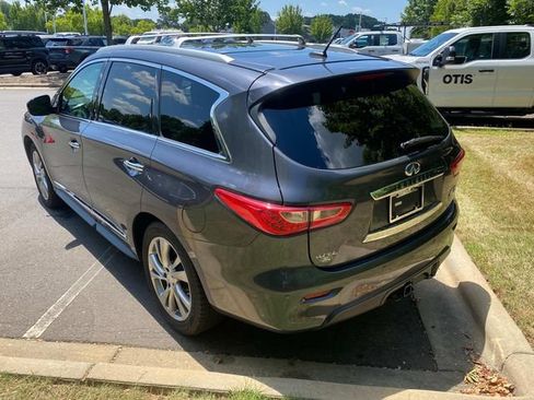 Used 2013 INFINITI JX35 AWD w/ Premium Pkg image 32