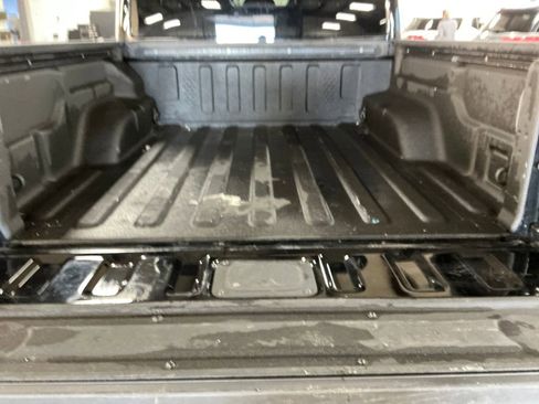 Used 2020 Jeep Gladiator Mojave AWD/4WD image 28