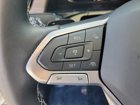 Certified 2024 Volkswagen Atlas SE FWD image 22