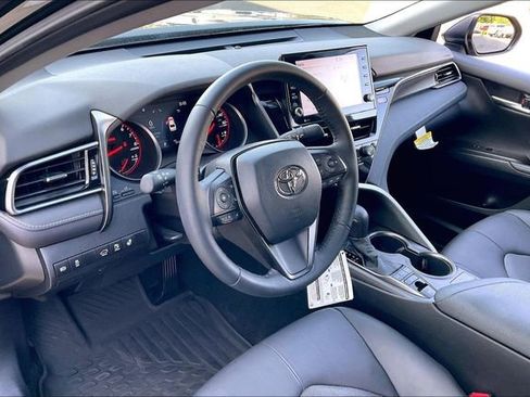 Used 2023 Toyota Camry XSE image 14