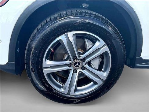 Used 2022 Mercedes-Benz GLC 300 image 10