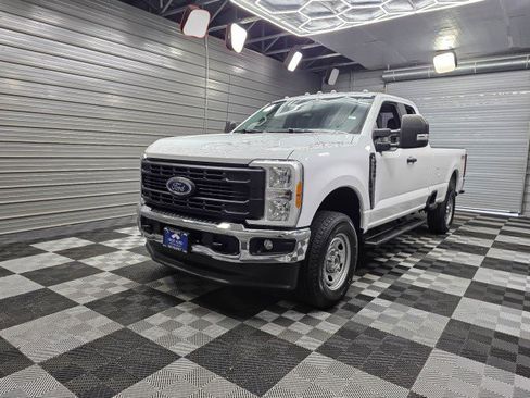 Used 2023 Ford F350 XL w/ FX4 Off-Road Package AWD/4WD image 42