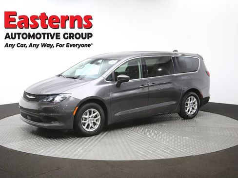 Used 2023 Chrysler Voyager LX image 57
