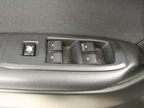 Used 2022 Ford Ranger XLT w/ Equipment Group 302A High image 15