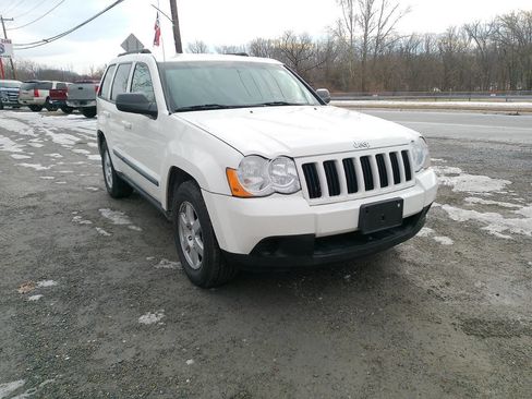 Used 2009 Jeep Grand Cherokee Laredo w/ Popular Equipment Group image 2