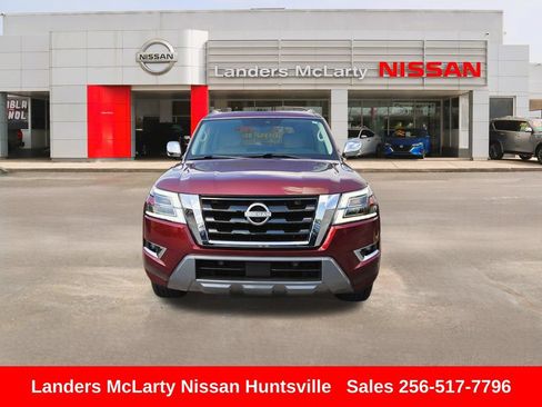 Used 2023 Nissan Armada Platinum w/ Captain's Chairs Package RWD image 11
