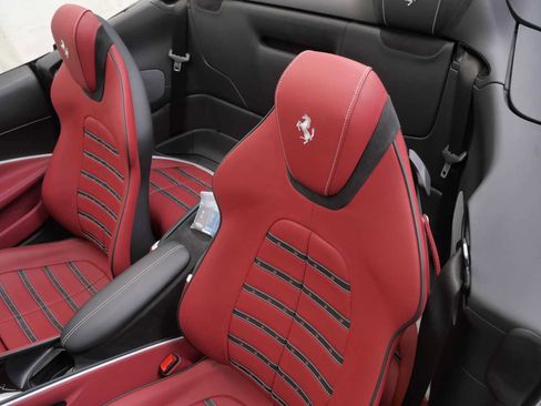 Certified 2025 Ferrari Roma Spider image 20