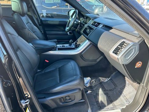 Used 2019 Land Rover Range Rover Sport HSE image 16