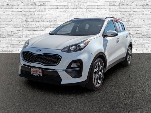 Used 2020 Kia Sportage EX w/ EX Technology Package FWD image 3