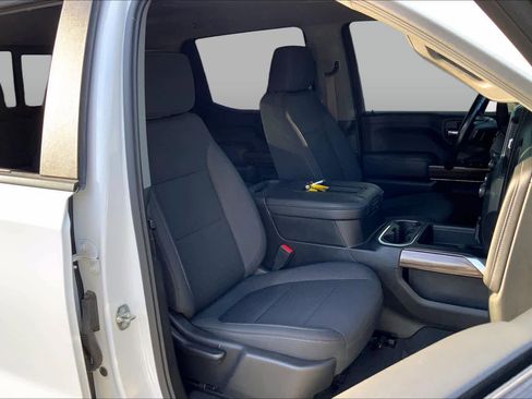 Used 2021 Chevrolet Silverado 1500 LT Trail Boss w/ Convenience Package II AWD/4WD image 9