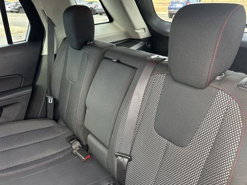 Used 2015 GMC Terrain SLE image 18