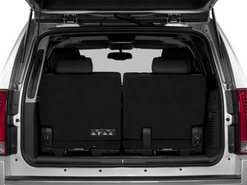 Used 2013 Cadillac Escalade Premium image 15