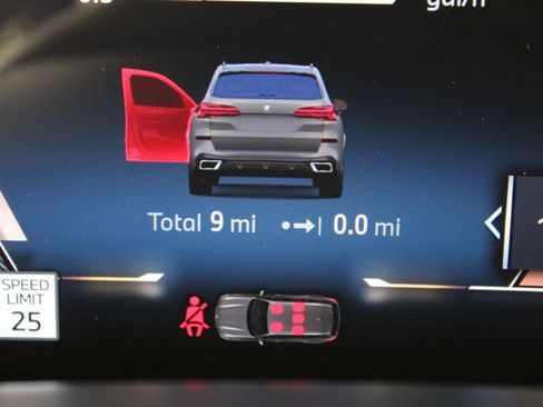 New 2026 BMW X5 xDrive40i w/ M Sport Package image 19